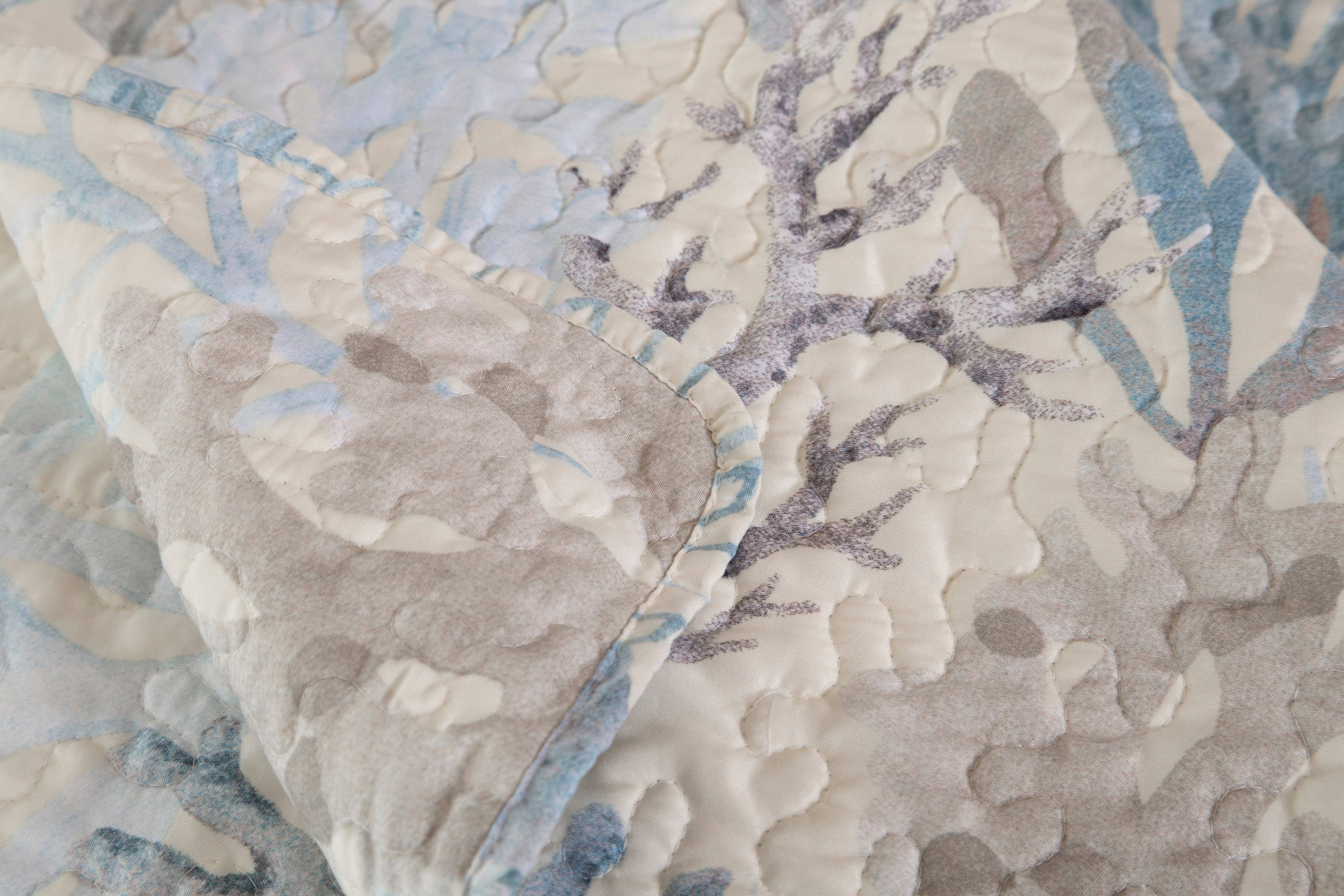 Summer Reef Coastal Quilt Set