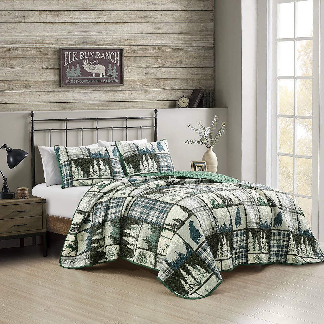 Forest Wild Bear Quilt Set